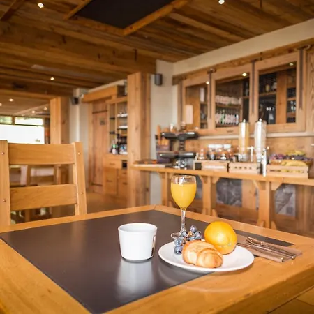 Hôtel-restaurant Bois Joly Hotel Crozet